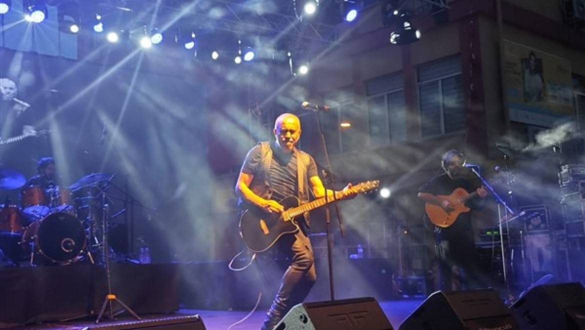 Haluk Levent'ten Afyonkarahisar'da ''23 Nisan konseri''