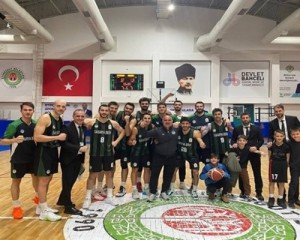 Sakarya Büyükşehir Basketbol Takımı deplasmanda farkla kazandı