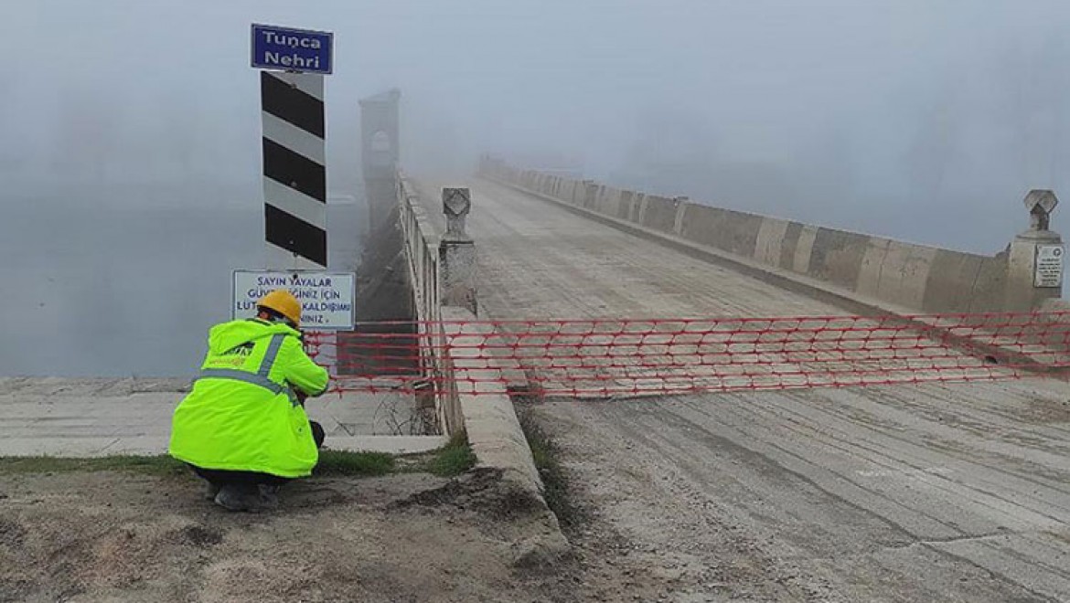Edirne'de Tunca Köprüsü hızlı tren çalışmaları nedeniyle 5 gün trafiğe kapatılacak