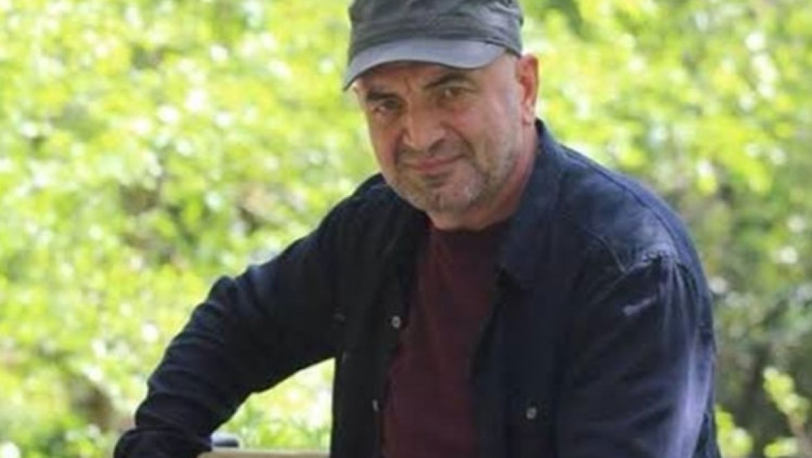 Rizeli sanatçı Ayhan Alptekin hayatını kaybetti