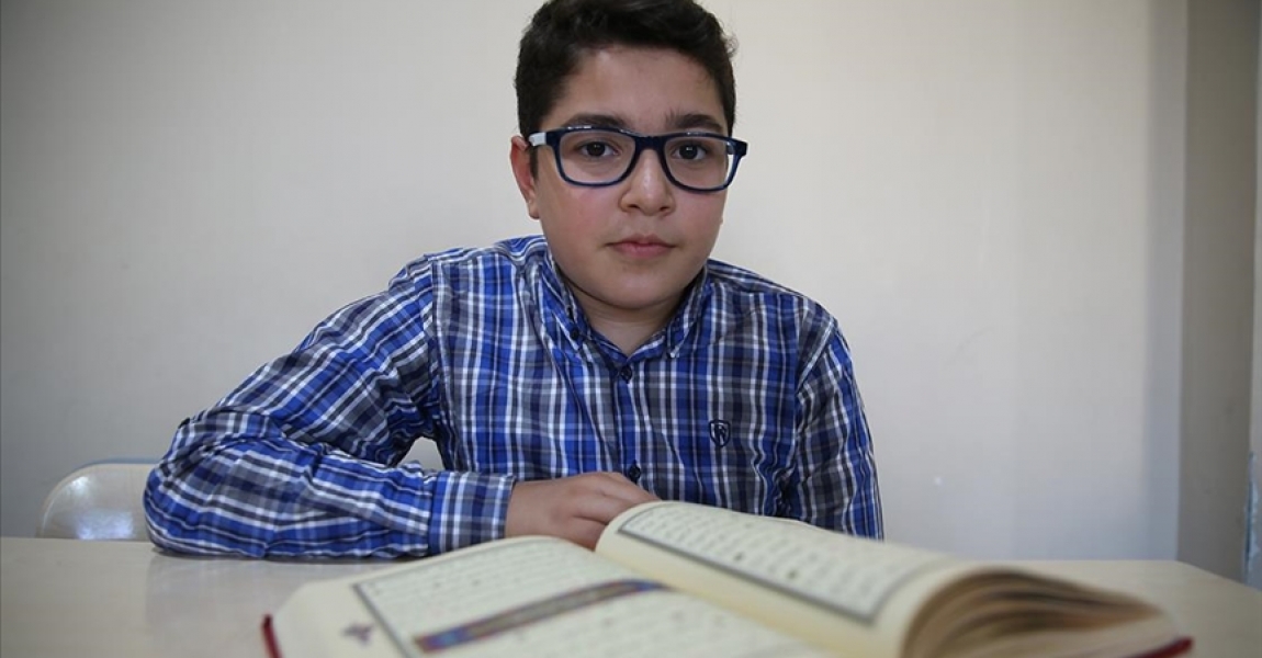 Mardin'de 8 ayda hafız olan 12 yaşındaki Bilal, Türkiye birincisi olmak için çalışıyor