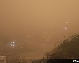 Mardin'de yağış, fırtına ve toz taşınımı etkili oldu