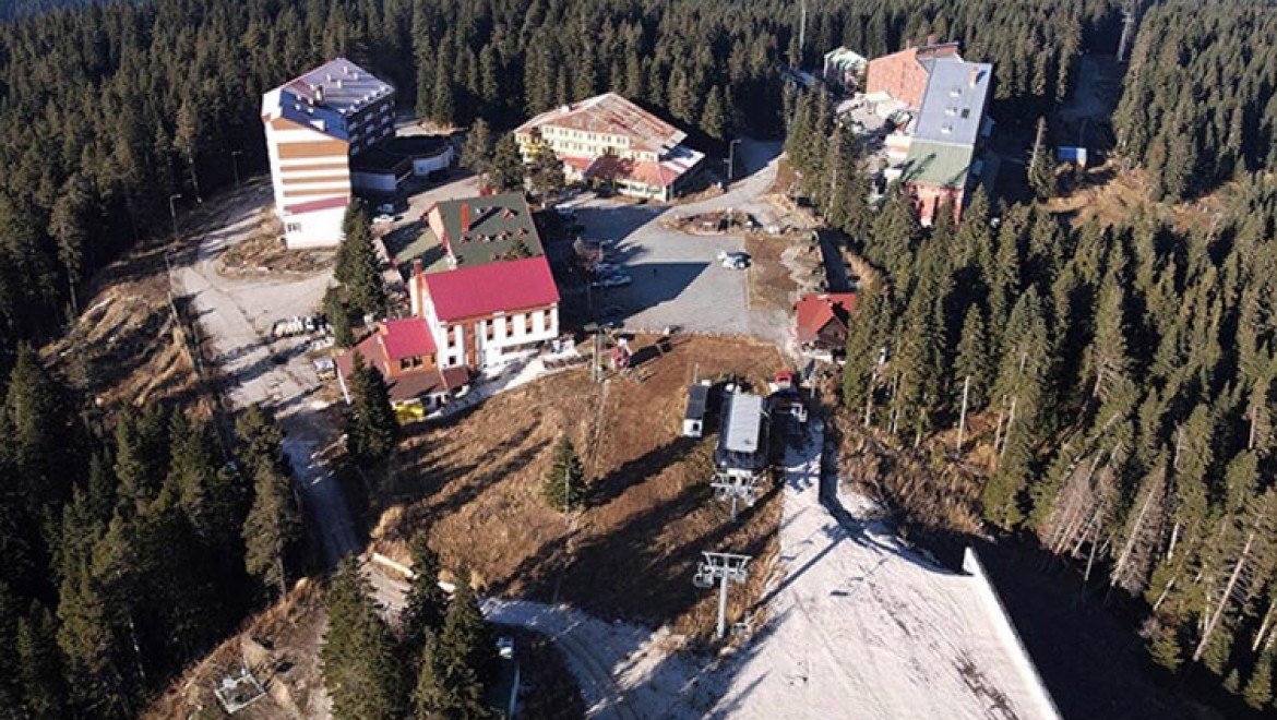 Anadolu'nun "yüce dağı" Ilgaz kayak sezonu için kar bekliyor