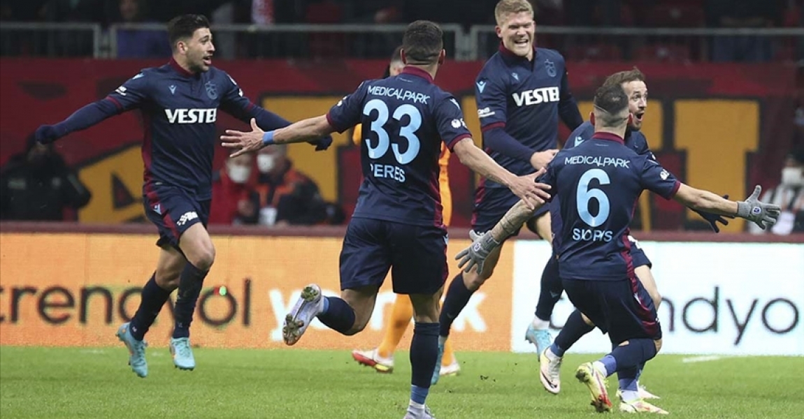 Trabzonspor 15 haftadır liderliğini sürdürüyor