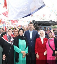 Bakan Kurum, Çankırı'nın Dodurga Beldesi'nde vatandaşlarla bir araya geldi