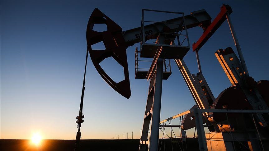 OPEC+ GRUBUNDAN GÜNLÜK PETROL ÜRETİMİNİ 2 MİLYON VARİL AZALTMA KARARI