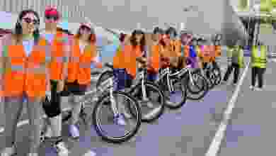 İzmir'de "Kadın Kadına Bisiklet Eğitimi Projesi" hayata geçirildi