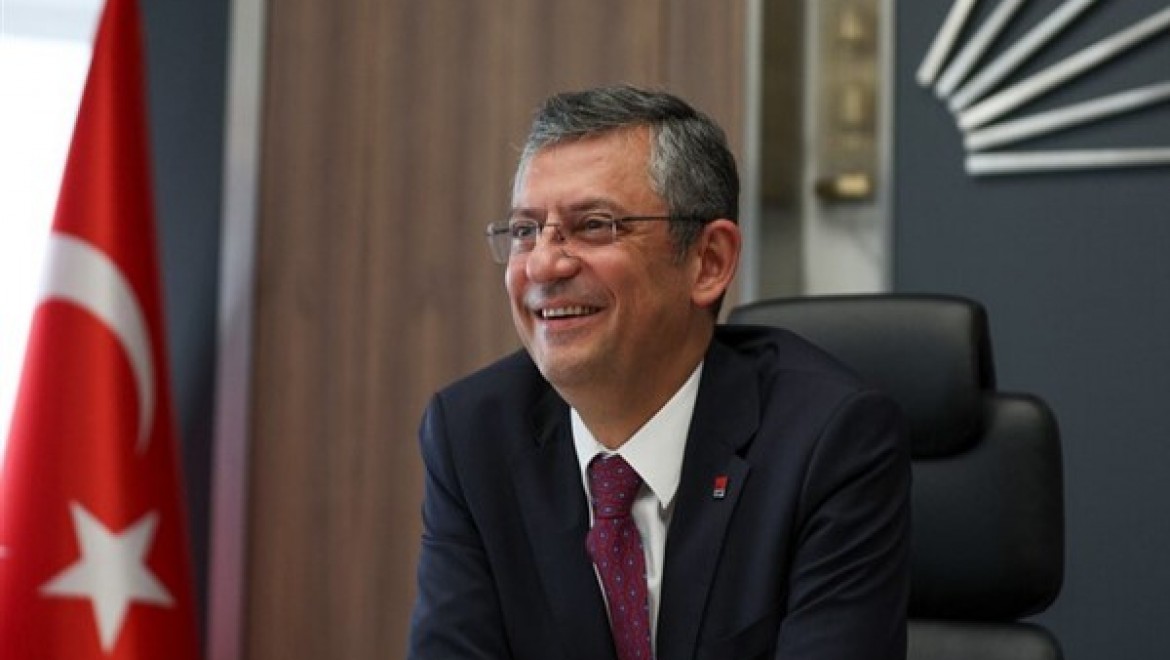 CHP Genel Başkanı Özel, EMŞAV Yönetim Kurulu Başkanı Yılmaz'ı ağırladı