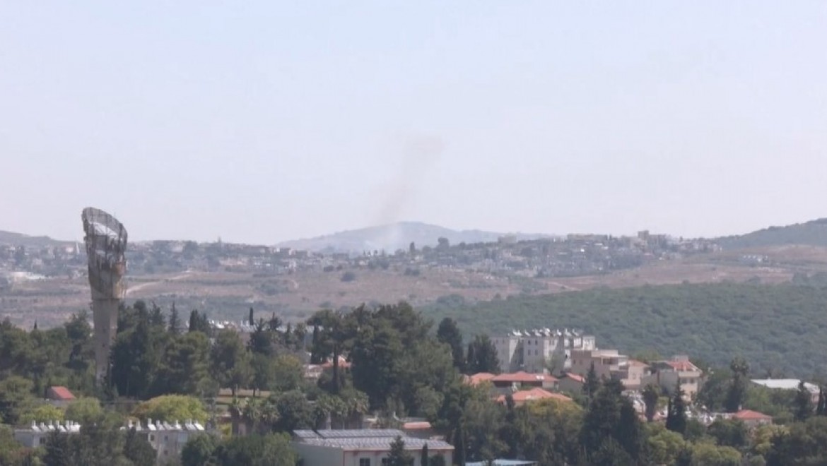 Hizbullah İsrail'i roketler ve insansız hava araçlarıyla bombaladı