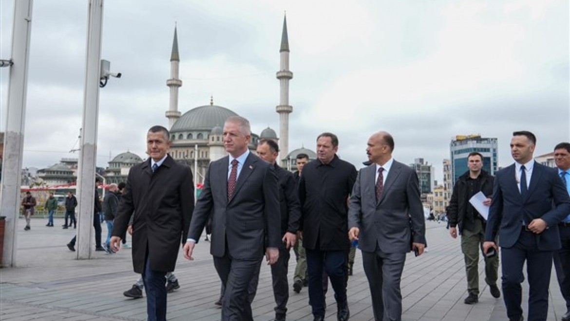 Vali Gül, İstanbul'daki 1 Mayıs tedbirlerini denetledi