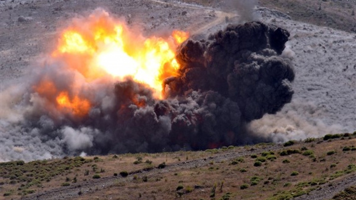 Refah'ta atışa hazır roketlerin depolandığı fırlatma alanına saldırı düzenlendi