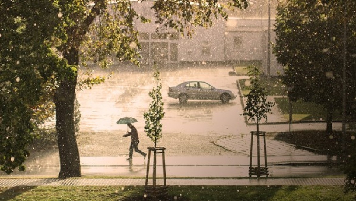 İç Anadolu için gök gürültülü sağanak yağış uyarısı