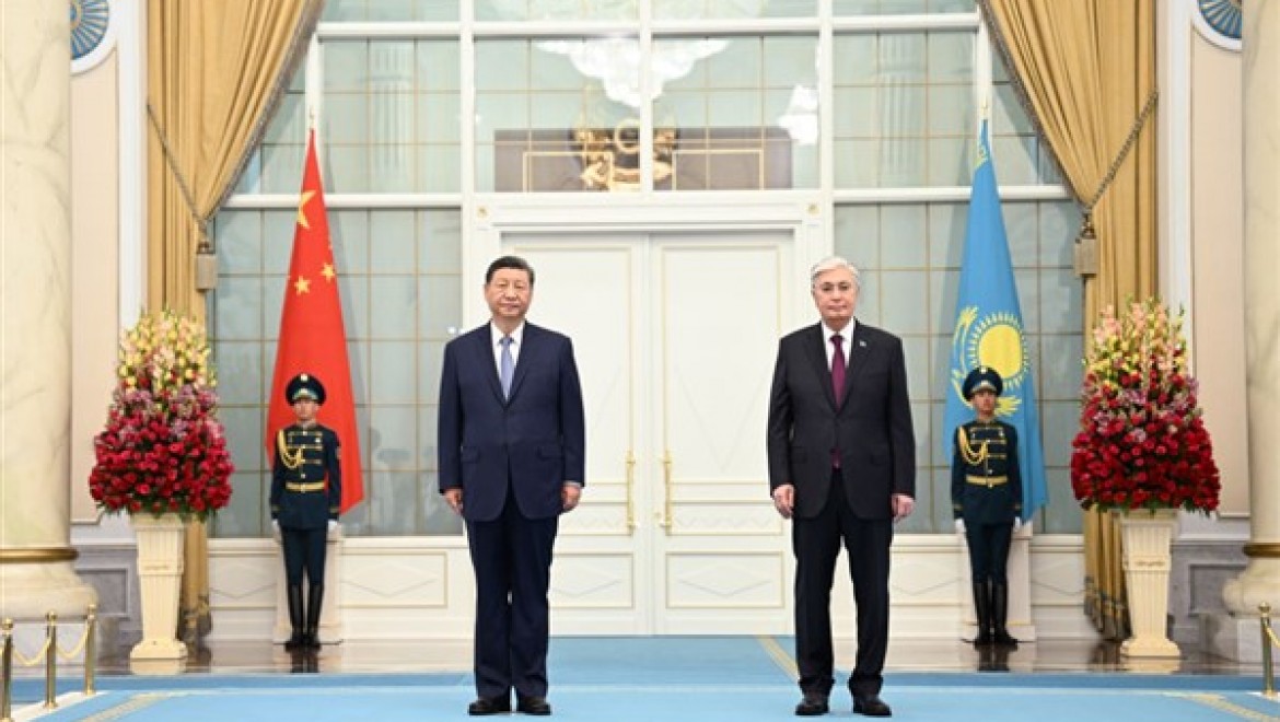 Xi Jinping: Kazakistan'ın BRICS'e katılmasını destekliyoruz