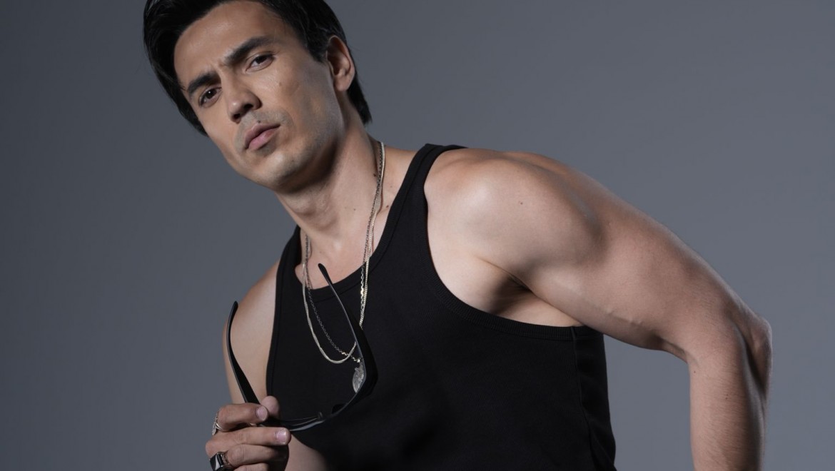 Özbek Star Aziz Yuldashev'in yeni EP'si yayında