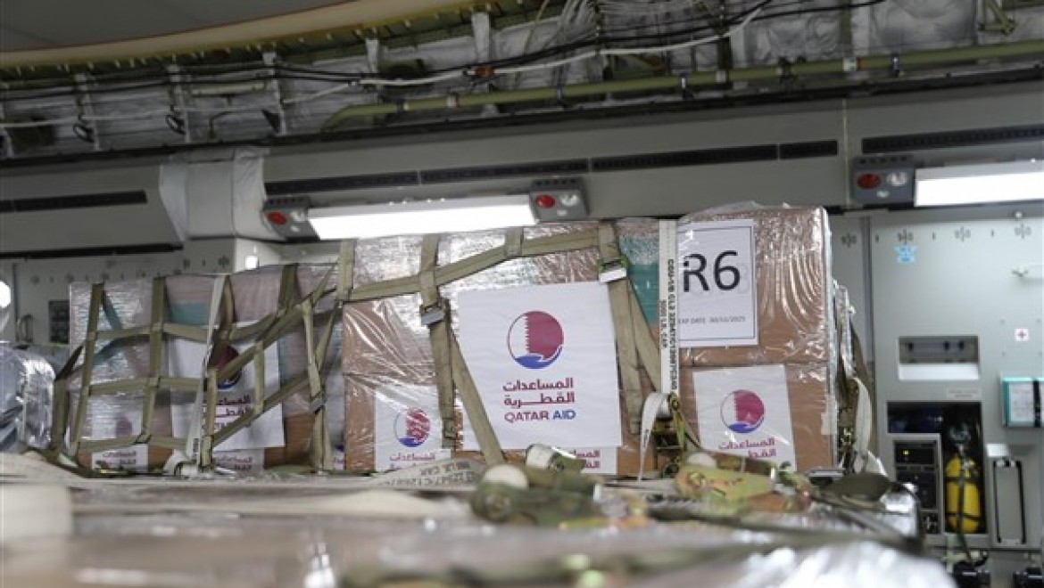 Katar, Sudan'a 40 ton gıda ve yardım malzemesi gönderdi