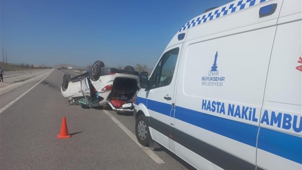 İzmir AKS Ambulans Servisi ekibi Konya'daki kazazedelere müdahale etti