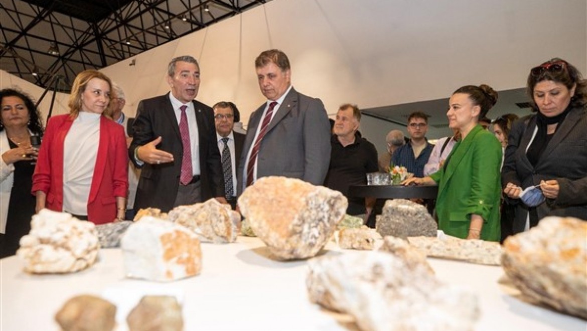 Başkan Tugay, Jeoloji Festivali'nin açılışını yaptı