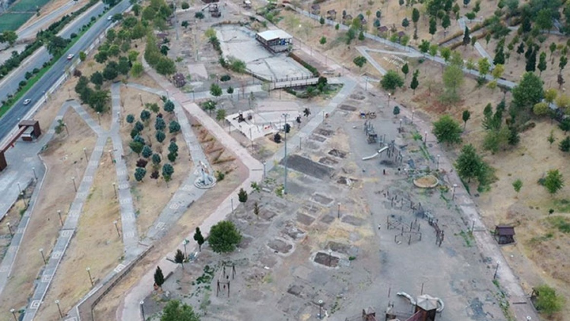 Kahramanmaraş'ta çadır kentlerdeki depremzedeler konteynere yerleştirildi