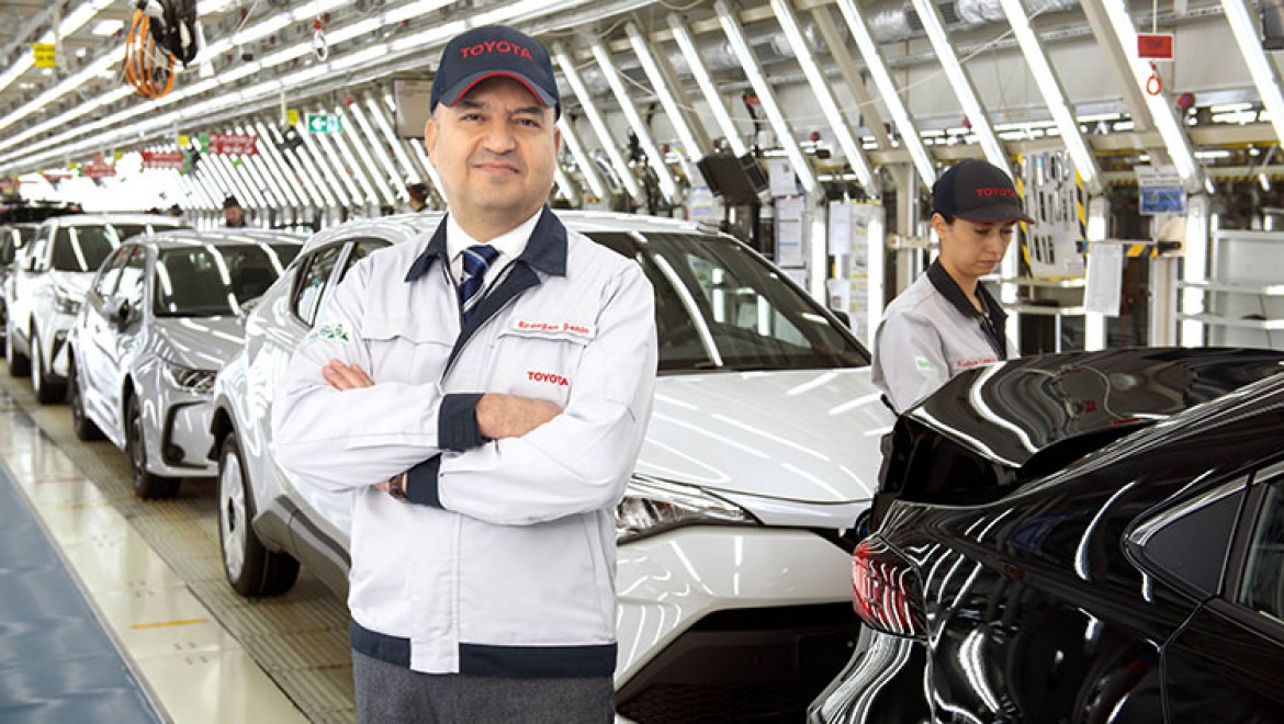 Yeni Toyota C-HR Sakarya'da üretilecek: TÜRKİYE'NİN İLK ŞARJ EDİLEBİLİR HİBRİT OTOMOBİLİ