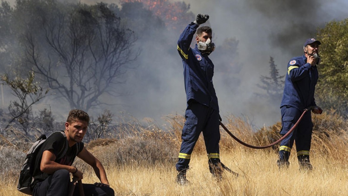 Yunanistan'da son 20 yıldaki 10 büyük orman yangınında yaklaşık 3 milyon dönüm zarar gördü