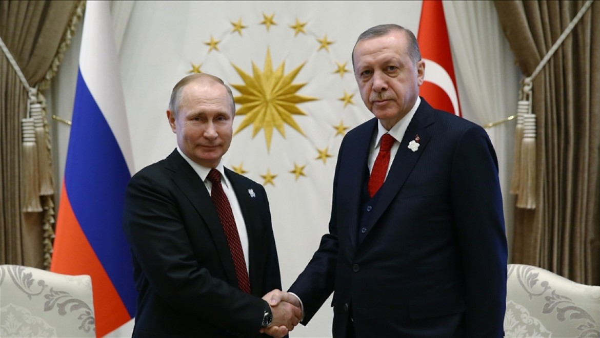 Putin'den, Cumhurbaşkanı Erdoğan'a "geçmiş olsun" telefonu