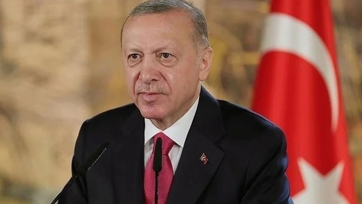 Cumhurbaşkanı Erdoğan'dan depremzedelere "yanınızdayız" mesajı