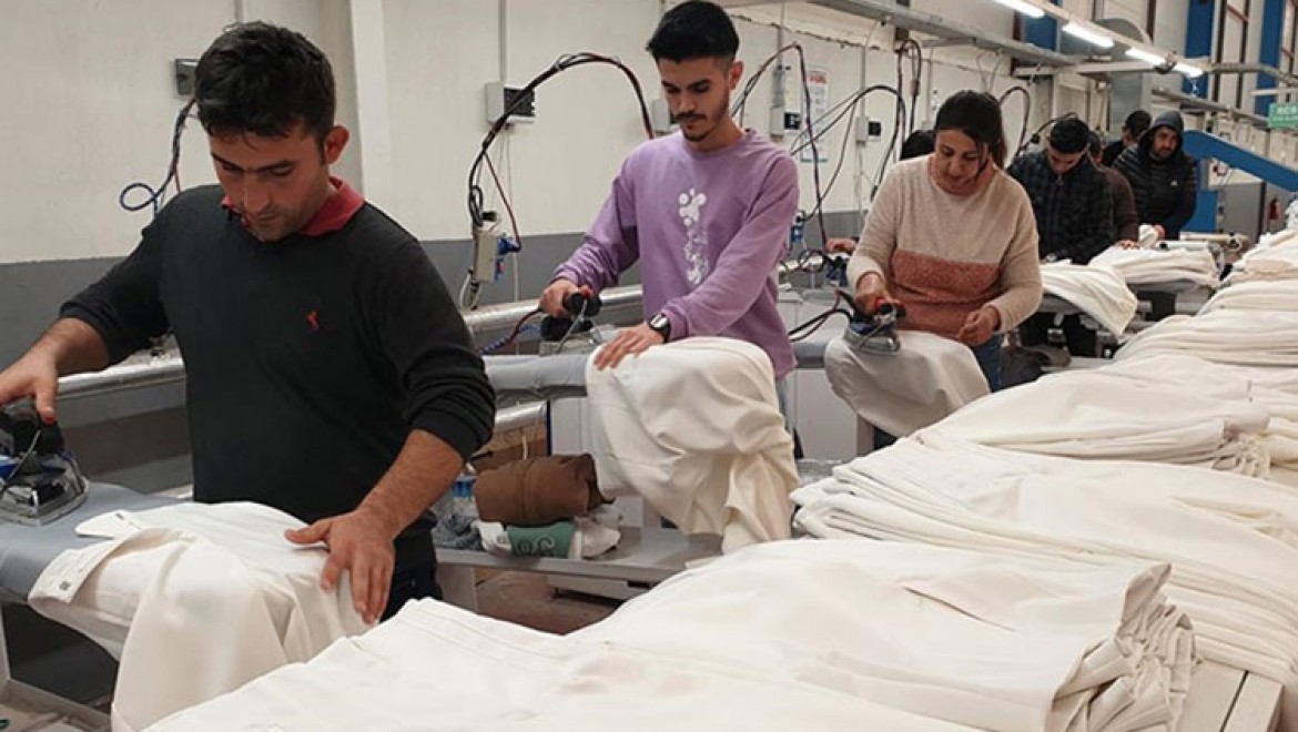 Devlet desteğiyle kurulan tekstil fabrikası 240 kişiye iş imkanı sağladı