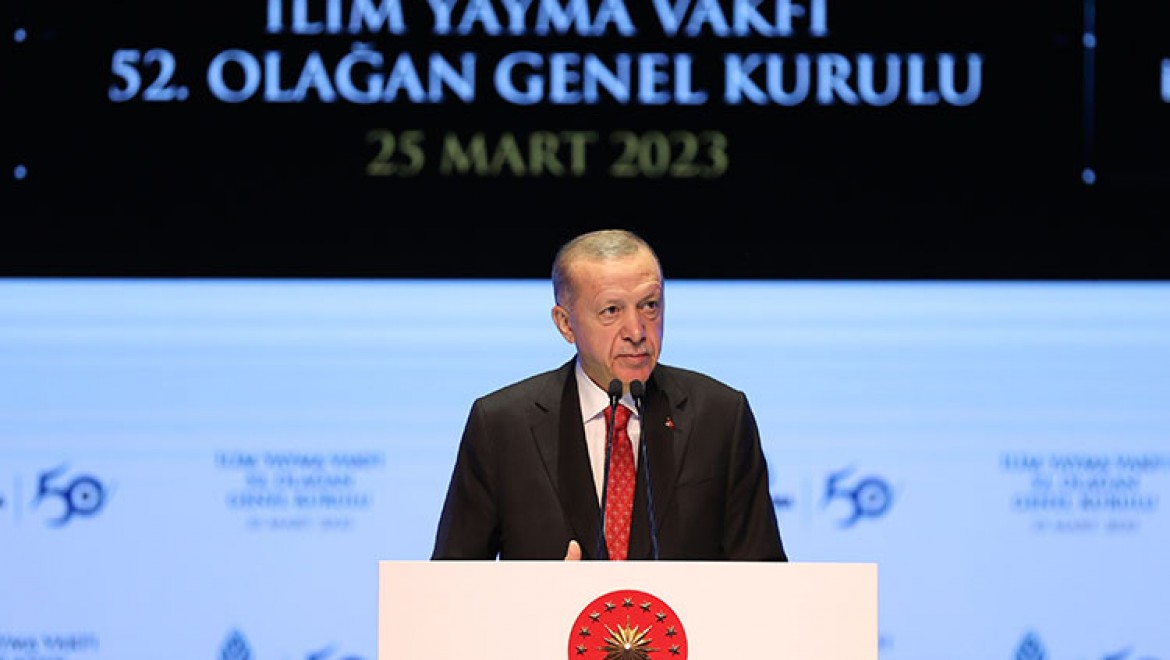 Cumhurbaşkanı Erdoğan: Hem asrın felaketiyle mücadele ediyor hem de asrın projelerini gerçeğe dönüştürüyoruz