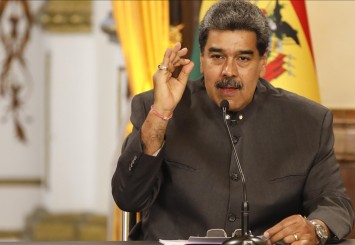 Maduro, "Süper Bıyık" isimli çizgi filminin yeni bölümünü sosyal medya hesabından paylaştı