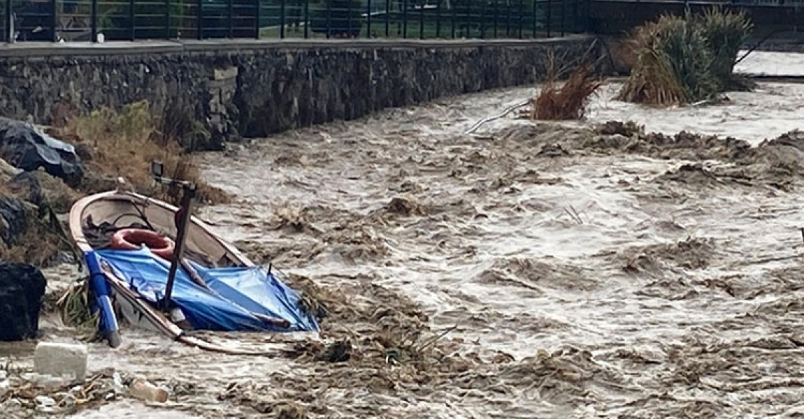 Çanakkale'de şiddetli yağış etkili oldu