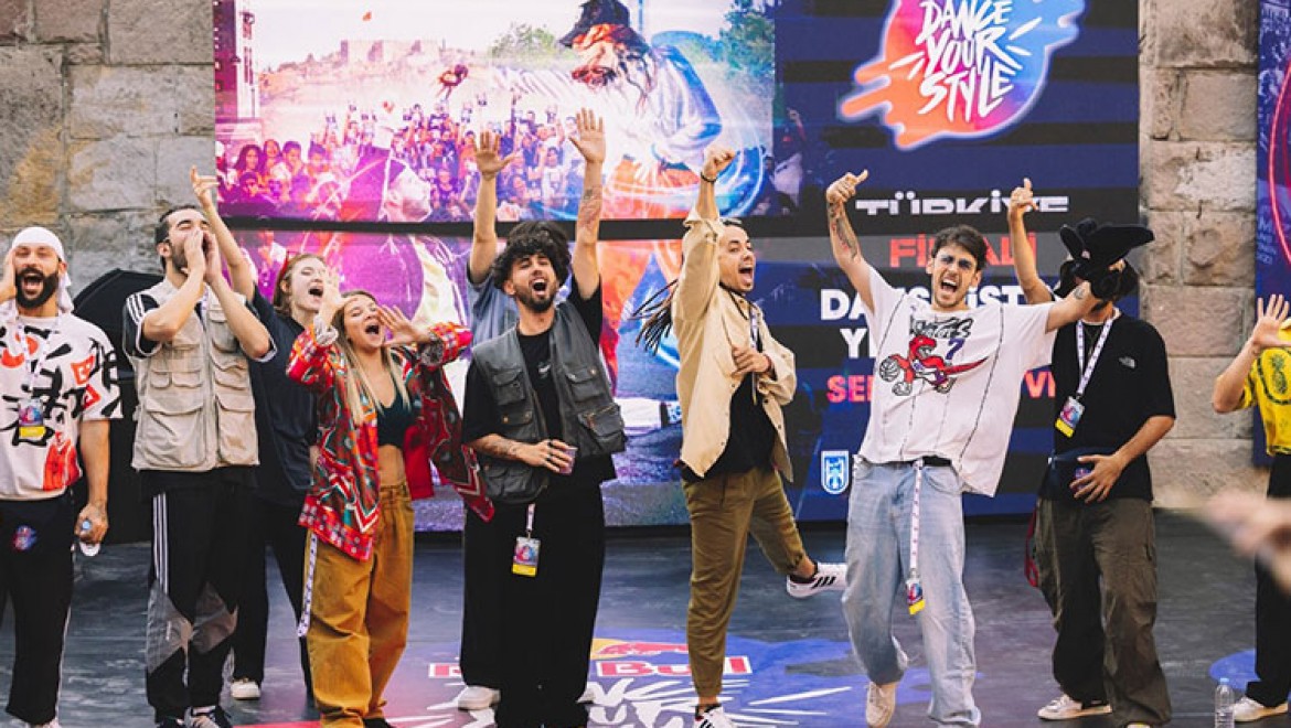 Türkiye'den yetenekli dansçılar Red Bull Dance Your Style Dünya Finali'nde dünyanın en iyisi olmak için yarışacak