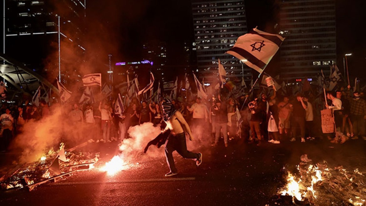İsrail'deki "yargı reformu" krizi binlerce İsrailliyi sokaklara döktü