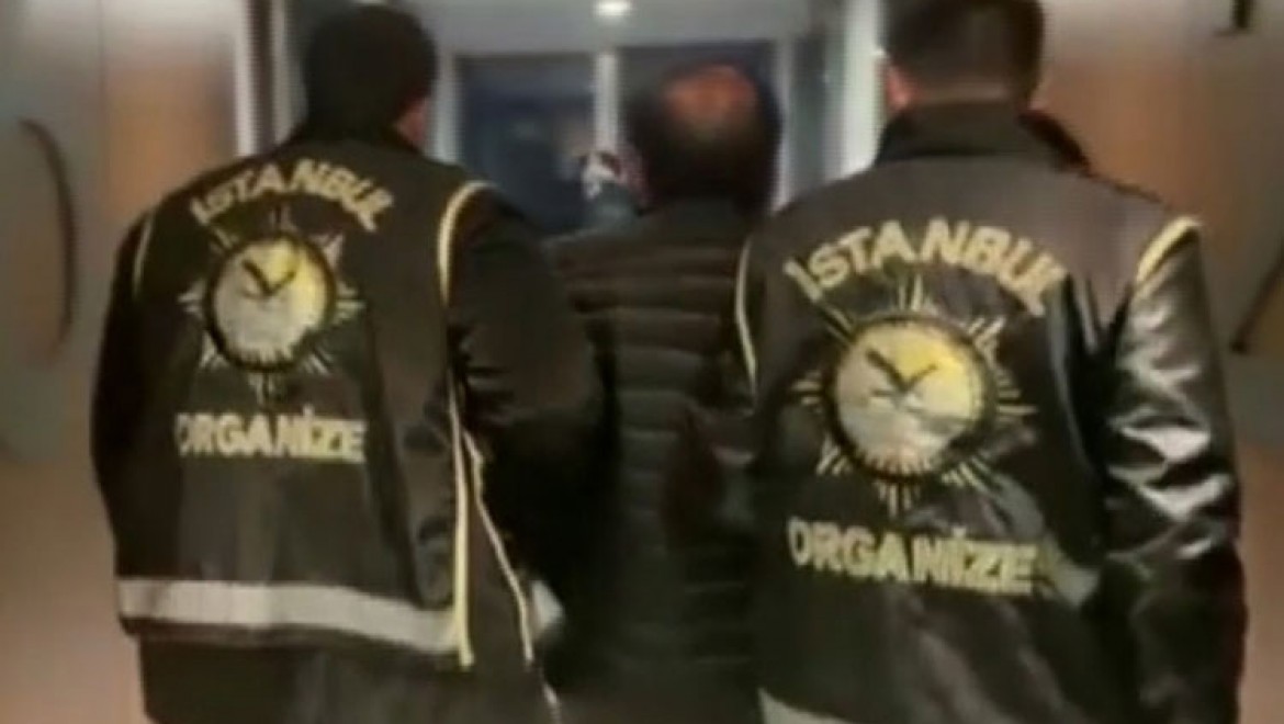 İstanbul'da firari FETÖ üyelerine yönelik operasyonda 21 şüpheli yakalandı