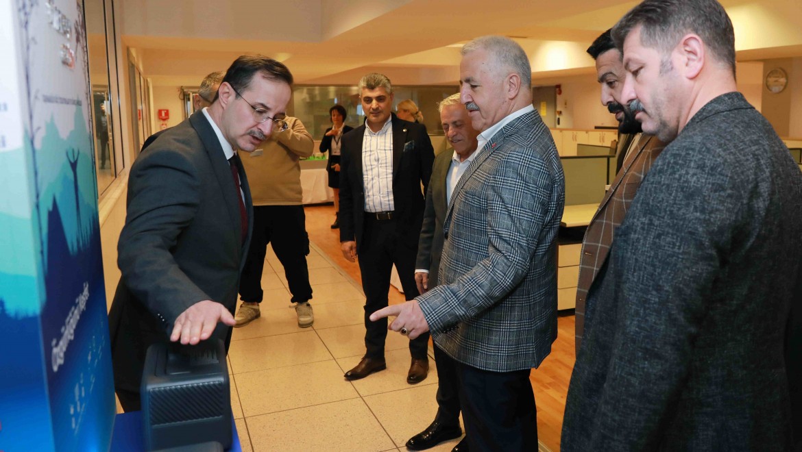 Ulaştırma, Denizcilik ve Haberleşme Eski Bakanı Ahmet Arslan'dan Teksan'a ziyaret