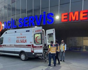 Erzincan'da 81 öğrenci gıda zehirlenmesi şüphesiyle hastaneye kaldırıldı