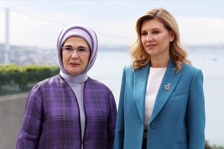 Zelenskiy'nin eşi, Emine Erdoğan'a Ukraynalı yetim çocuklar için yaptıklarından dolayı minnettar