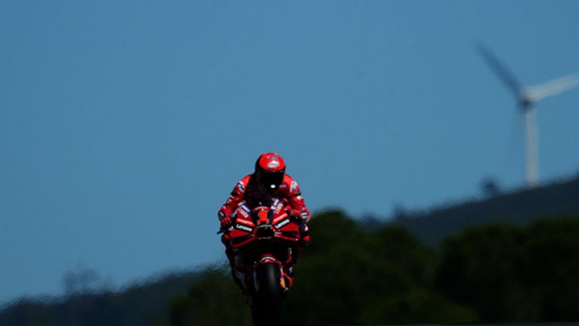 MotoGP'de sezonun ilk yarışını Francesco Bagnaia kazandı