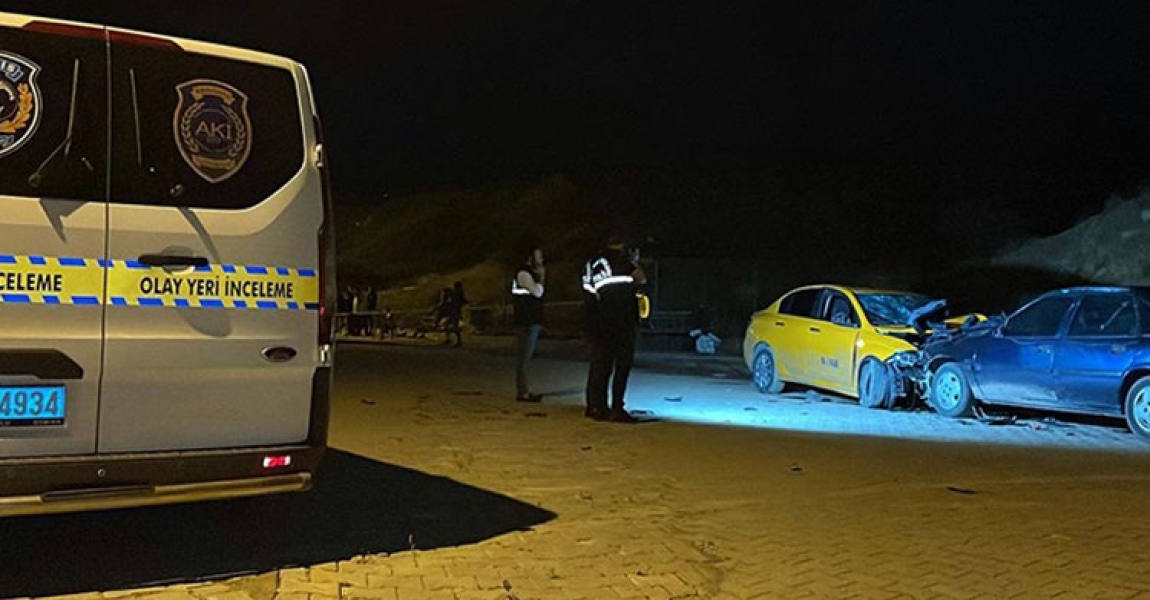 Kırıkkale'de bir kişinin aracını düğündeki davetlilerin üzerine sürmesi sonucu 20 kişi yaralandı