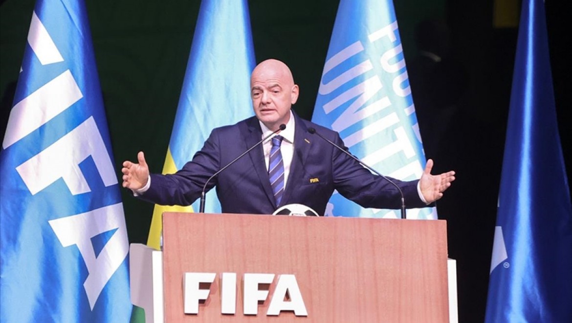 Infantino  yeniden FIFA Başkanlığı'na seçildi